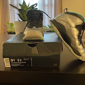 Jordan Retro 10